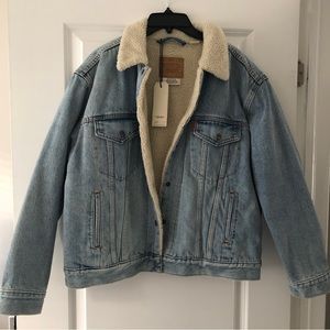 Levi’s Ex-Boyfriend Fleece Trucker Jacket